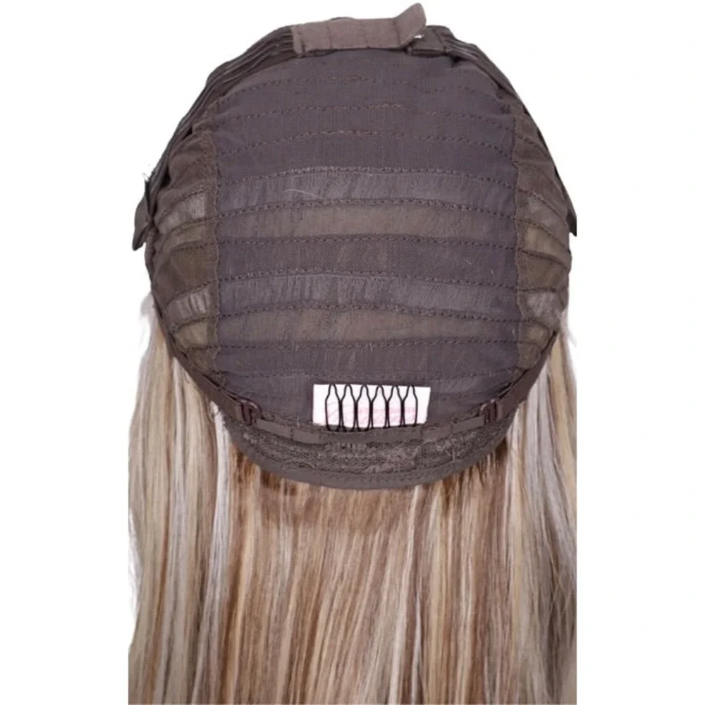 NWT CSC Wig - Chelsey Smith - Swiss Lace New Blonde LaLa Sandstone Beige Petite